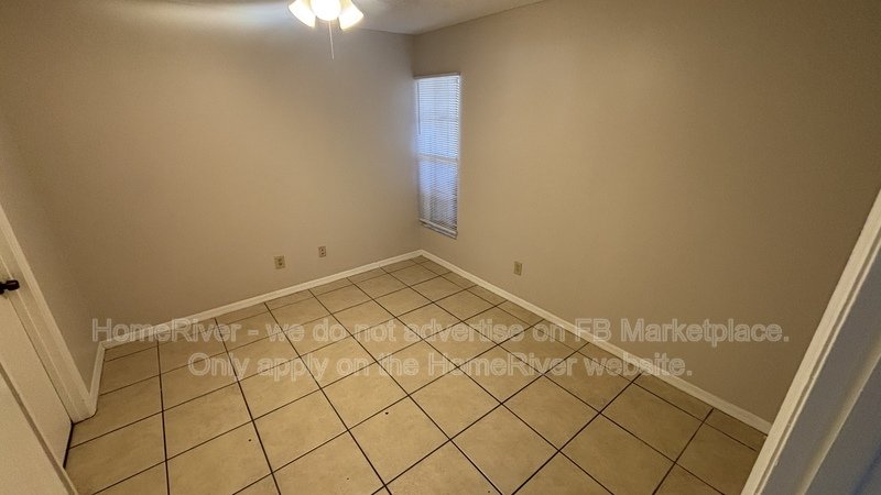 Move In Ready!- 3201 Bloomingdale Villas Ct. property image