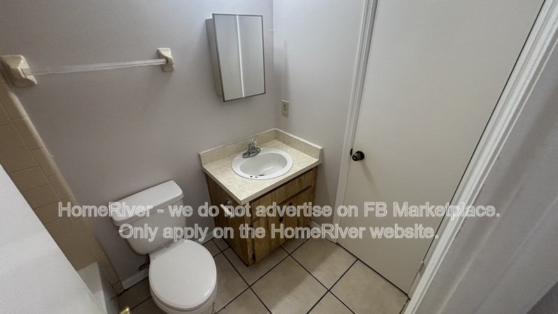 Move In Ready!- 3201 Bloomingdale Villas Ct. property image