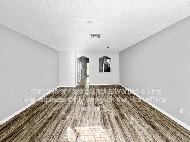 Move In Ready! - 5813 Fishhawk Ridge Dr Lithia, FL 33547 property image