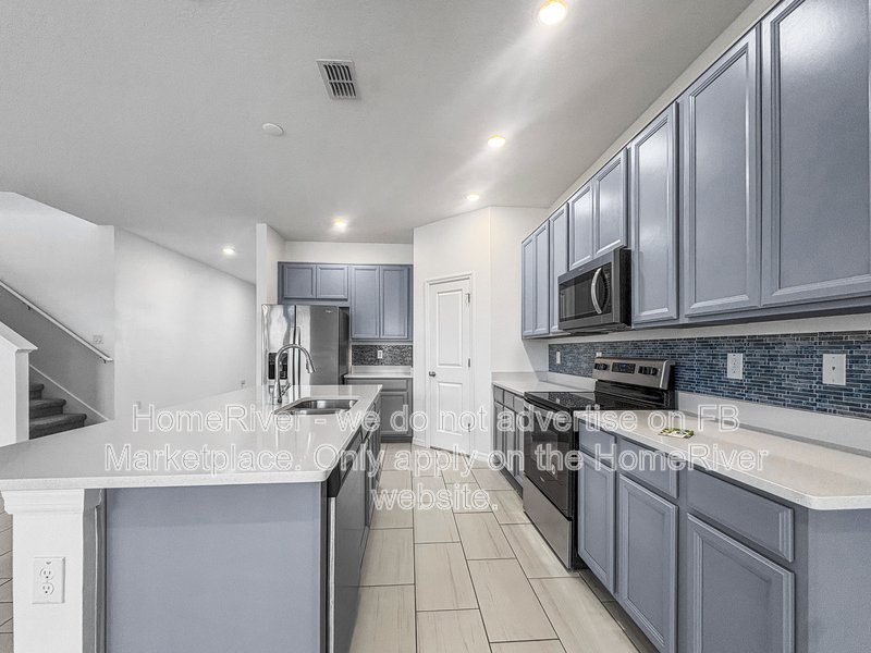 Move In Ready! 13702 KINSALE ST, RIVERVIEW FL 33579 property image