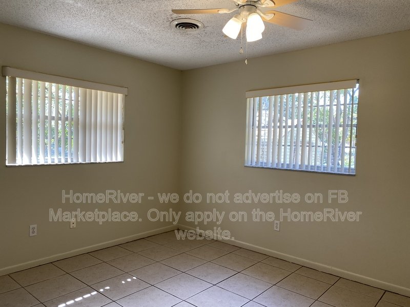 No Showings until 3/16 (5242 SE 114th St) property image