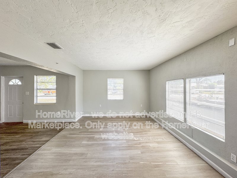 Available Now! Amazing 4 bed 2 bath home! property image