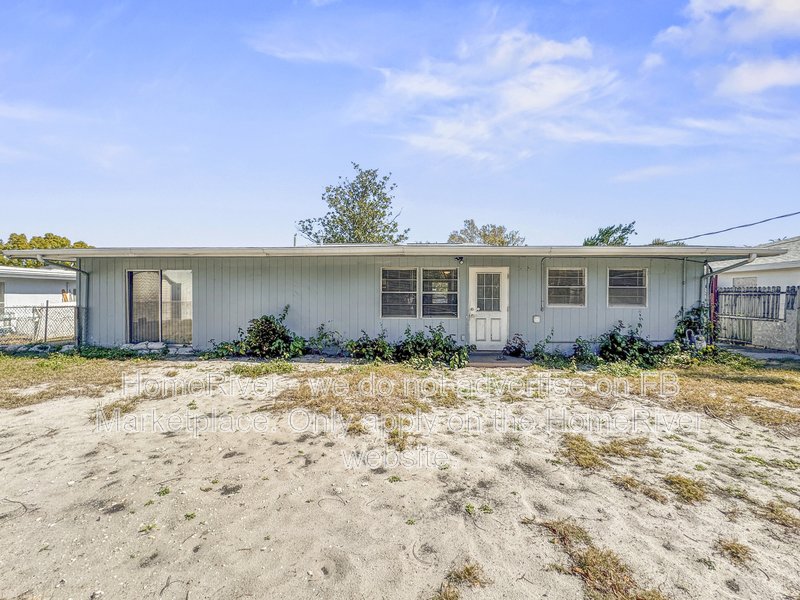 Available Now! Amazing 4 bed 2 bath home! property image