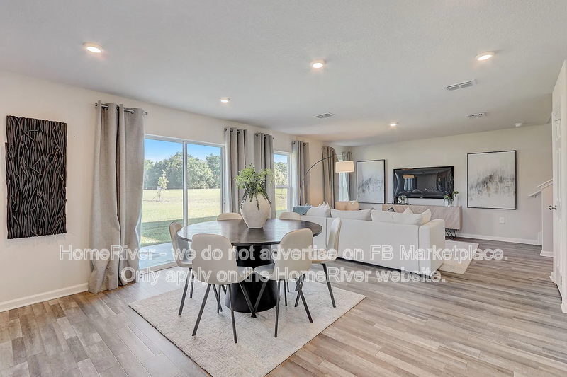 Available Now! Amazing 3 bedroom 2.5 bath home! property image