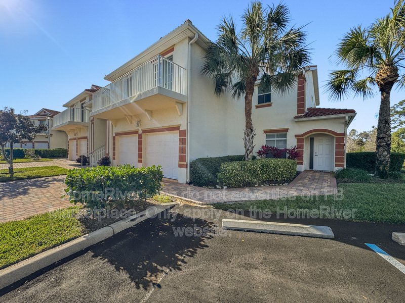 Move In Ready! - 7261 Fountain Palm Circle Bradenton, FL 34203 property image