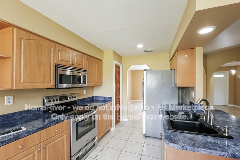 Available Now! Beautiful Punta Gorda Single Family Home! property image