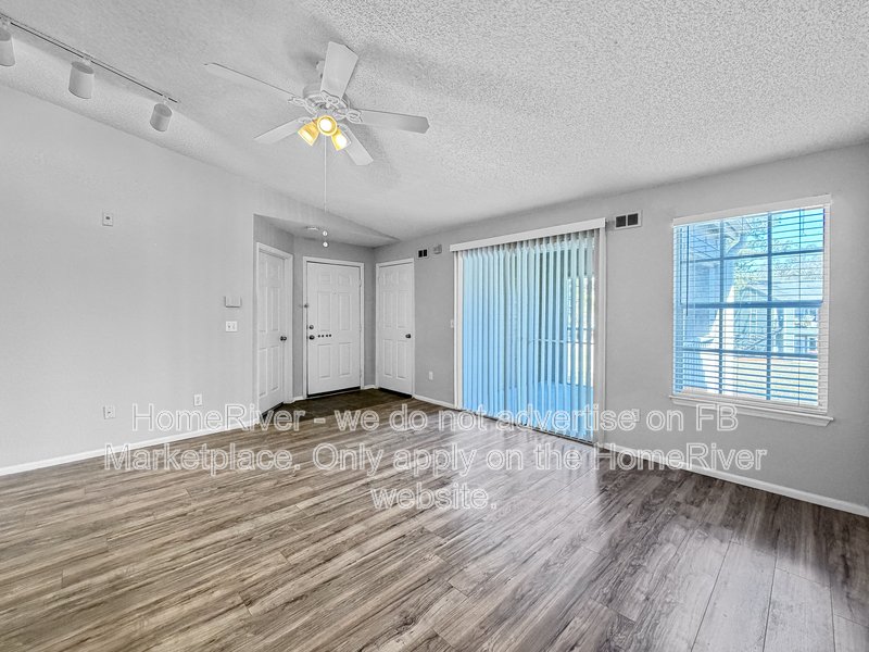 Move in Ready! 5124 Park Central Dr Apt 528 property image