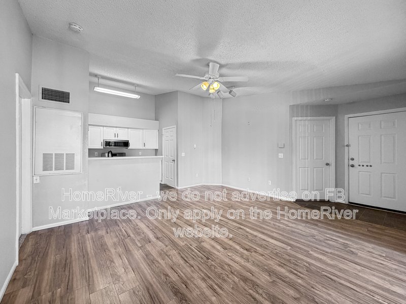 Move in Ready! 5124 Park Central Dr Apt 528 property image