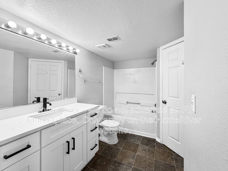 Move in Ready! 5124 Park Central Dr Apt 528 property image