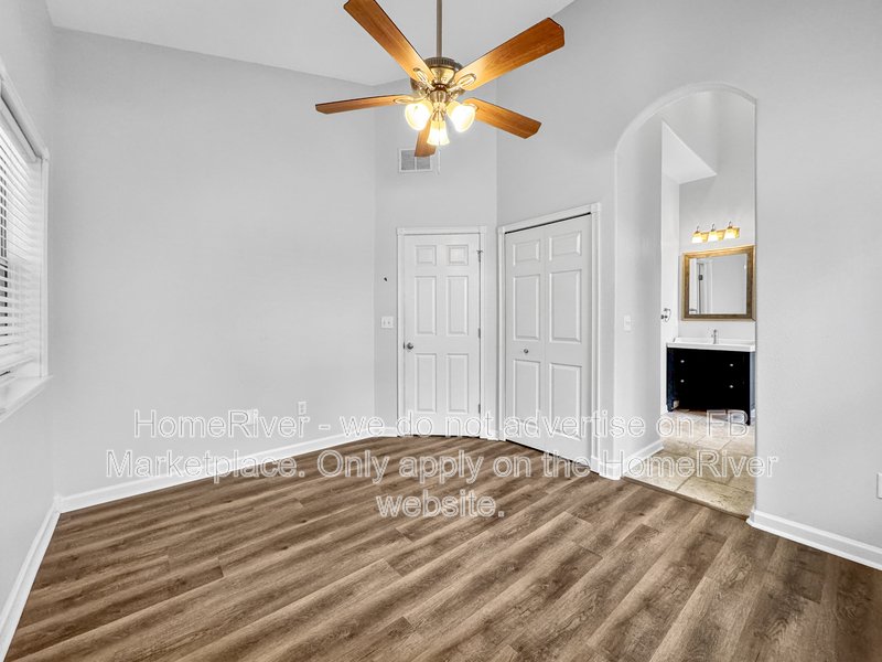 Available Now! Amazing 3 bed 2 bath home! property image