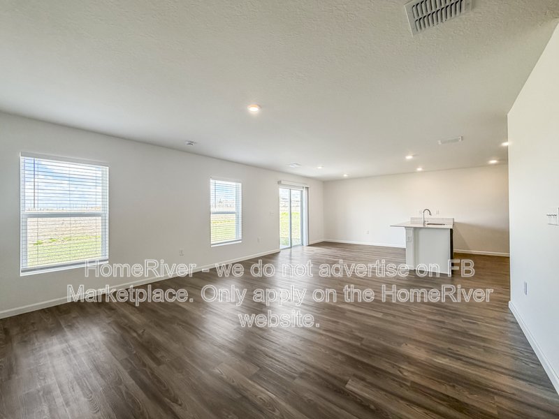 Available Now! Amazing 4 bedroom 2.5 bath home! property image