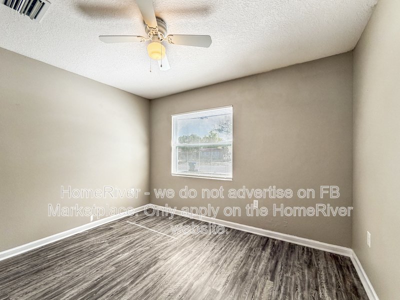 POOL! APPLY NOW!1632 HERNANDES DR property image