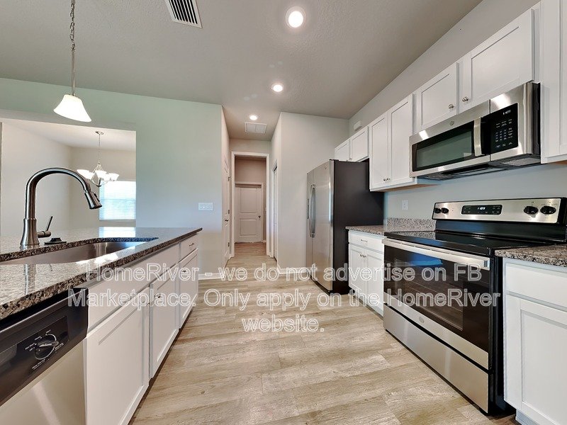 3BR/2BA Home | 2-Car Garage | Covered Patio! property image