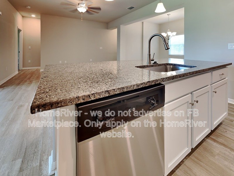 3BR/2BA Home | 2-Car Garage | Covered Patio! property image