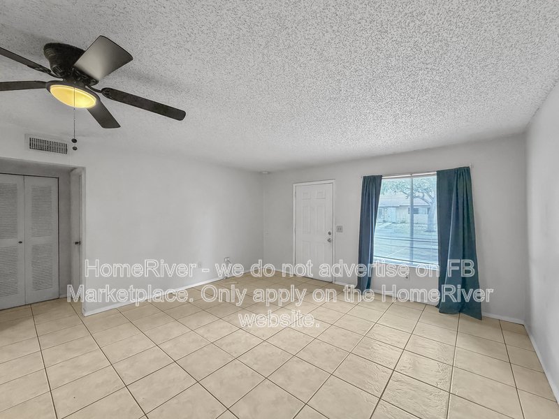 Apply Now!!! 459 E ROSEWOOD LN UNIT 157 property image