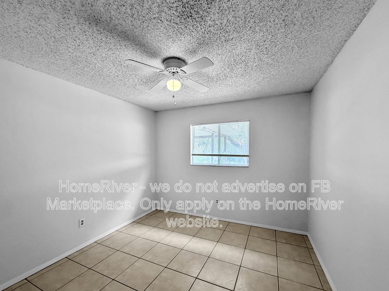 Apply Now!!! 459 E ROSEWOOD LN UNIT 157 property image