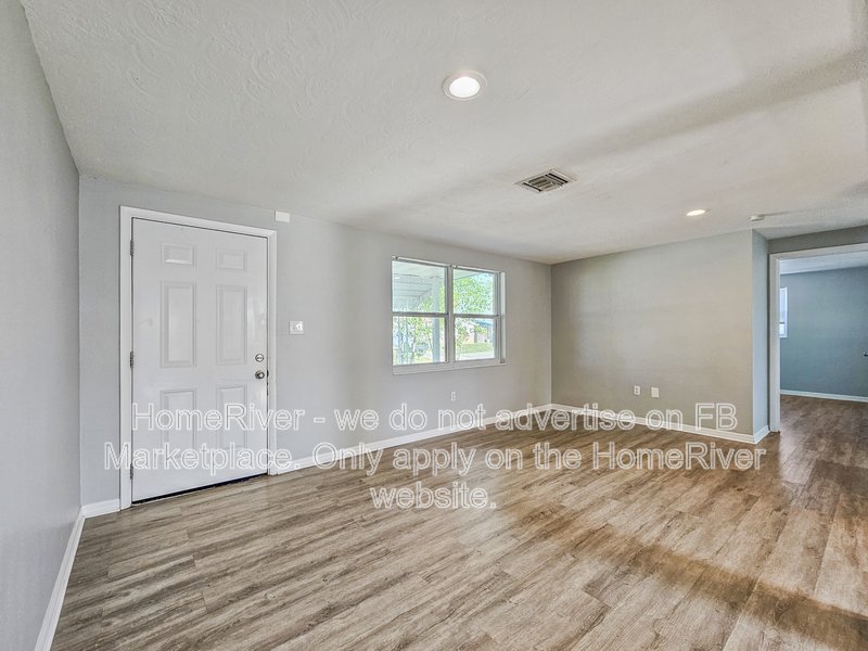Available Now | 3 Beds | Pets Welcome property image