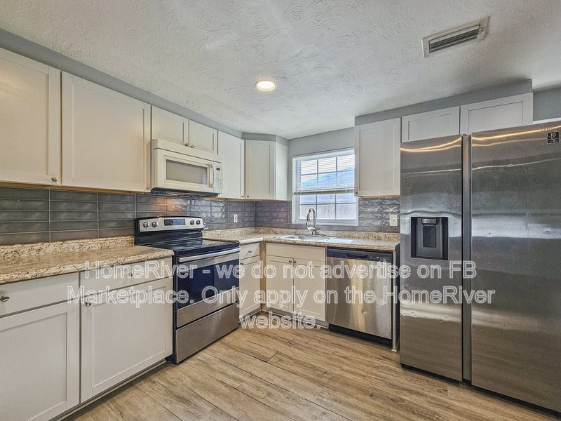 Available Now | 3 Beds | Pets Welcome property image