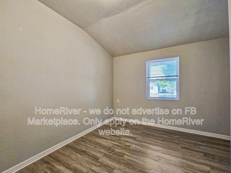 Available Now | 3 Beds | Pets Welcome property image