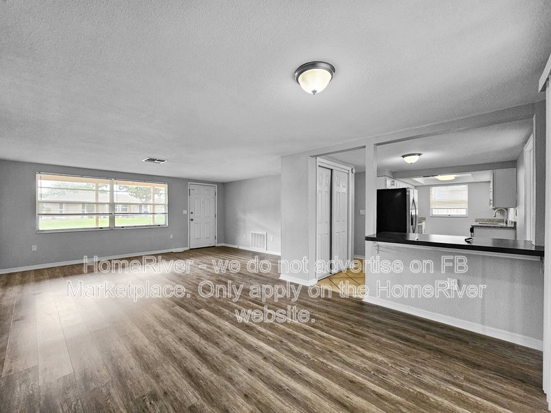 Available Now | Pets Welcome |  3Beds property image