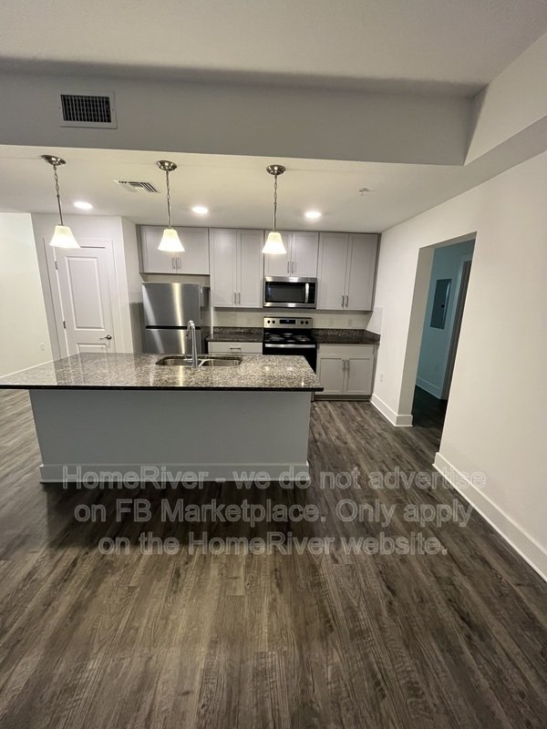 3 BD/ 2BA I First Floor I Condo property image
