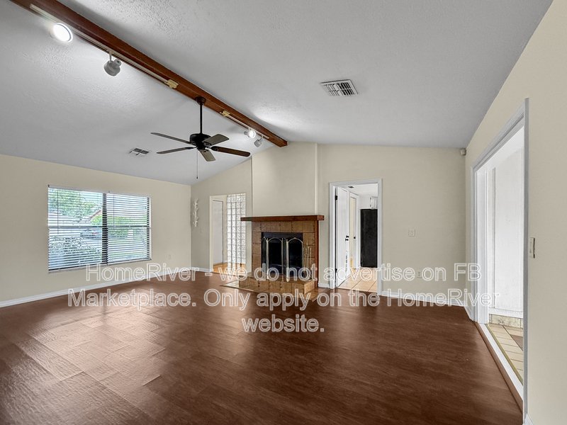 8163 Village Green Rd Orlando, FL 32818 property image