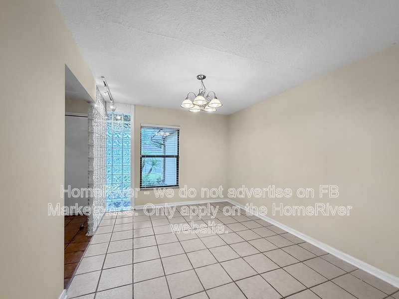 8163 Village Green Rd Orlando, FL 32818 property image