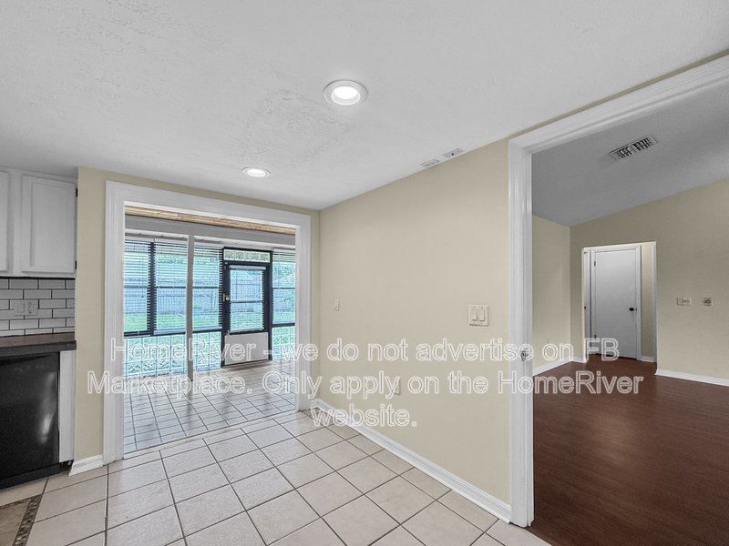 8163 Village Green Rd Orlando, FL 32818 property image