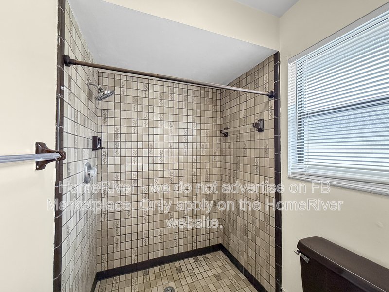 8163 Village Green Rd Orlando, FL 32818 property image