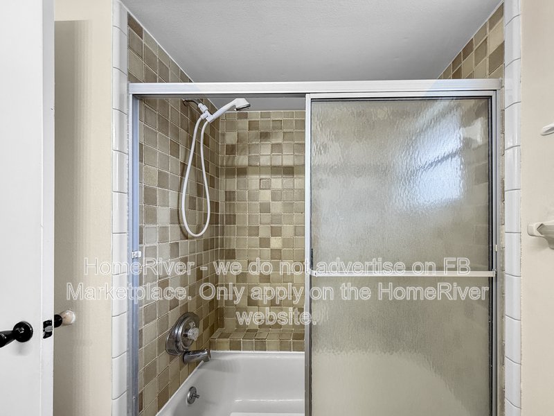 8163 Village Green Rd Orlando, FL 32818 property image
