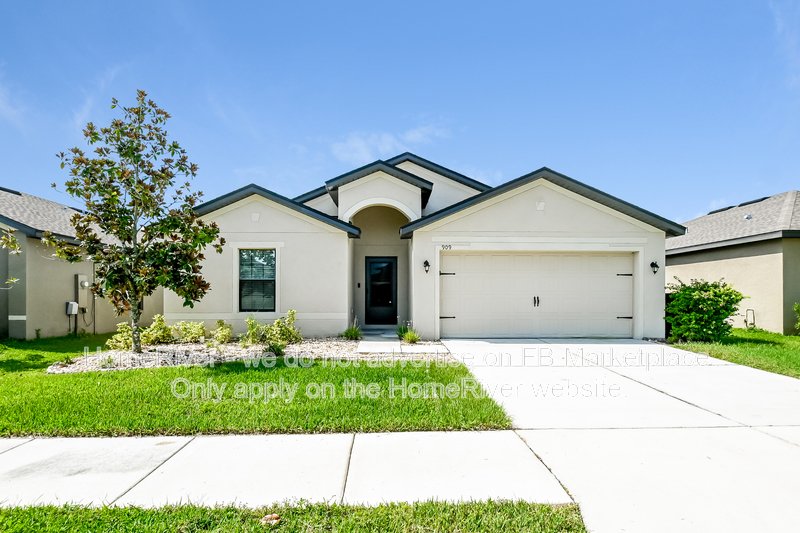 Coming Soon | Pets Welcome | 2 Car Garage property image