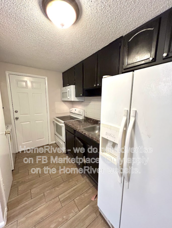 Do Not Miss Out - 1207 E 108th Ave Unit A1207 E 108th Ave Unit A Tampa property image