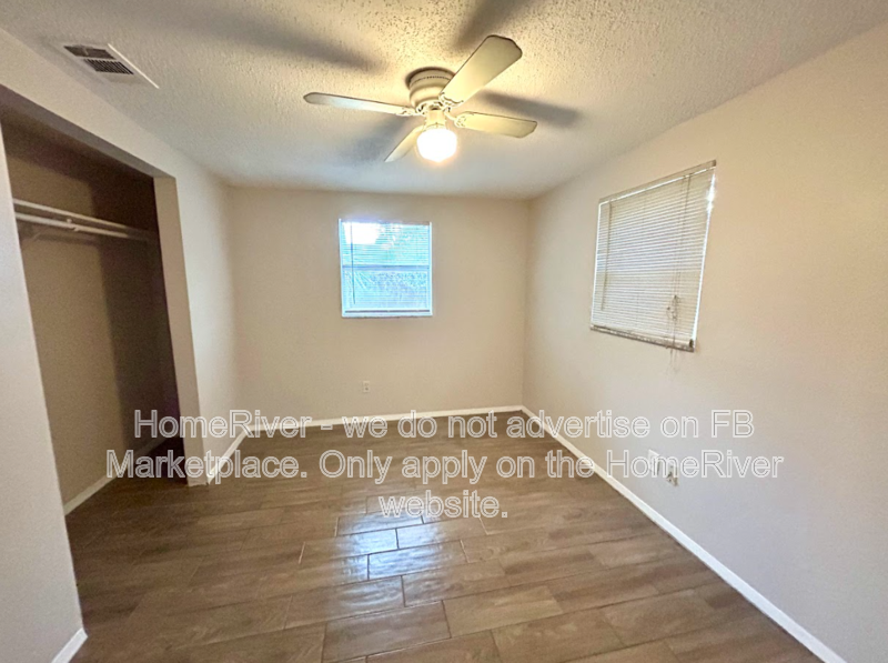Do Not Miss Out - 1207 E 108th Ave Unit A1207 E 108th Ave Unit A Tampa property image