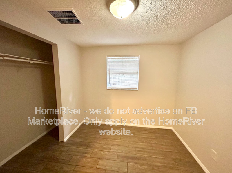 Do Not Miss Out - 1207 E 108th Ave Unit A1207 E 108th Ave Unit A Tampa property image