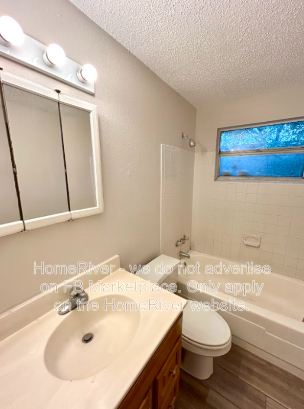 Do Not Miss Out - 1207 E 108th Ave Unit A1207 E 108th Ave Unit A Tampa property image