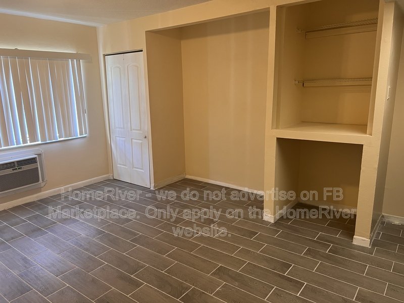 Move In Ready! - 1256 E 113th Ave Tampa, FL 33612 property image
