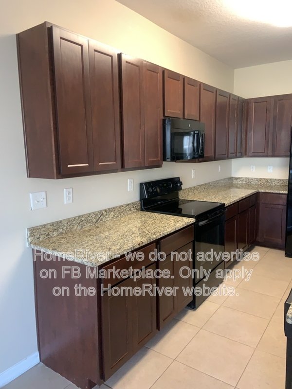 Move In ready! - 8831 Indigo Trail Loop  Riverview, FL 33578 property image