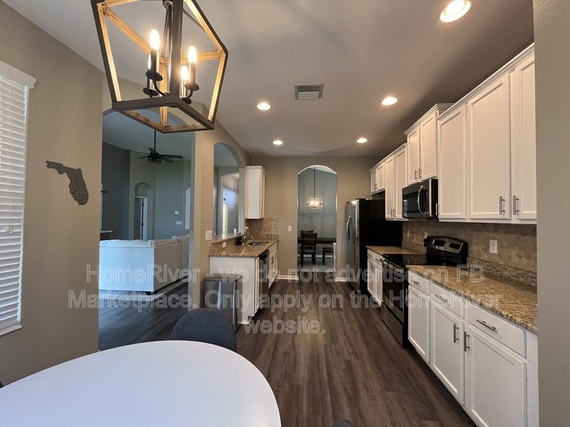 Now Available! - 12728 Avelar Creek Dr, Riverview property image