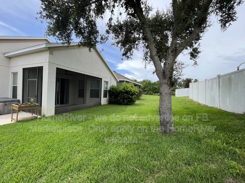 Now Available! - 12728 Avelar Creek Dr, Riverview property image
