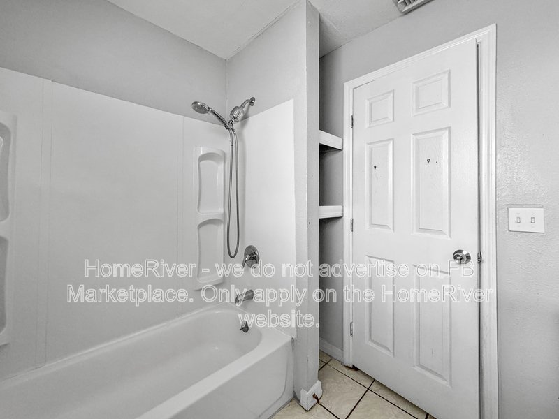 Available Now! 3409 E 32ND AVE, TAMPA FL 33610 property image