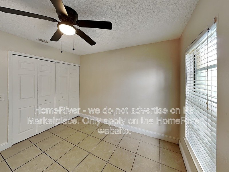 Available Now - 3651 N Goldenrod Rd. F11 property image