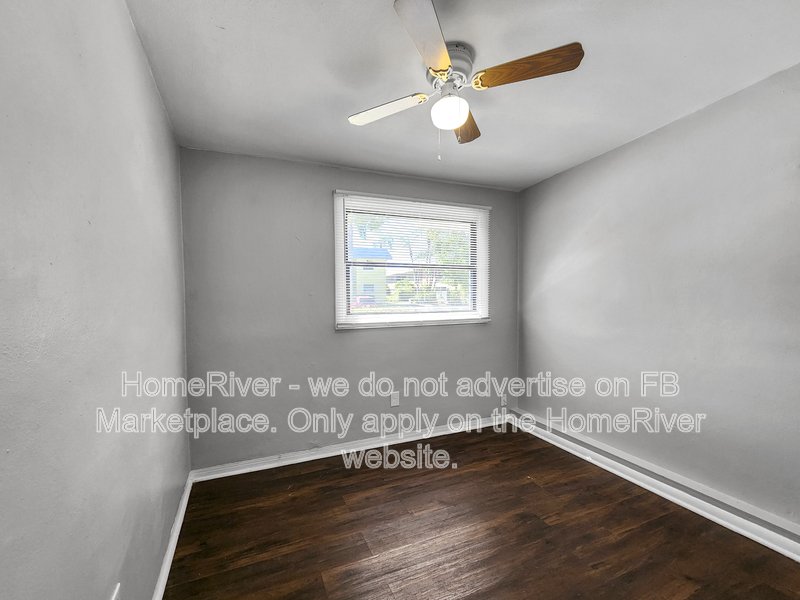 Available Now! 2120 Catalina Dr, Clearwater FL 33764 property image