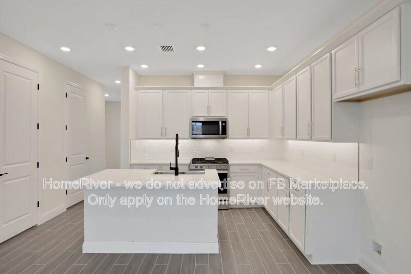 2025 New Build! 168 Eagleston Lane, Sarasota FL 34240 property image