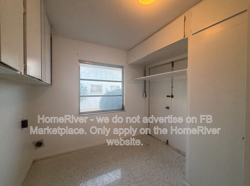 55+ Community - 1709 N PEBBLE BEACH BLVD, SUN CITY CENTER FL 33573 property image