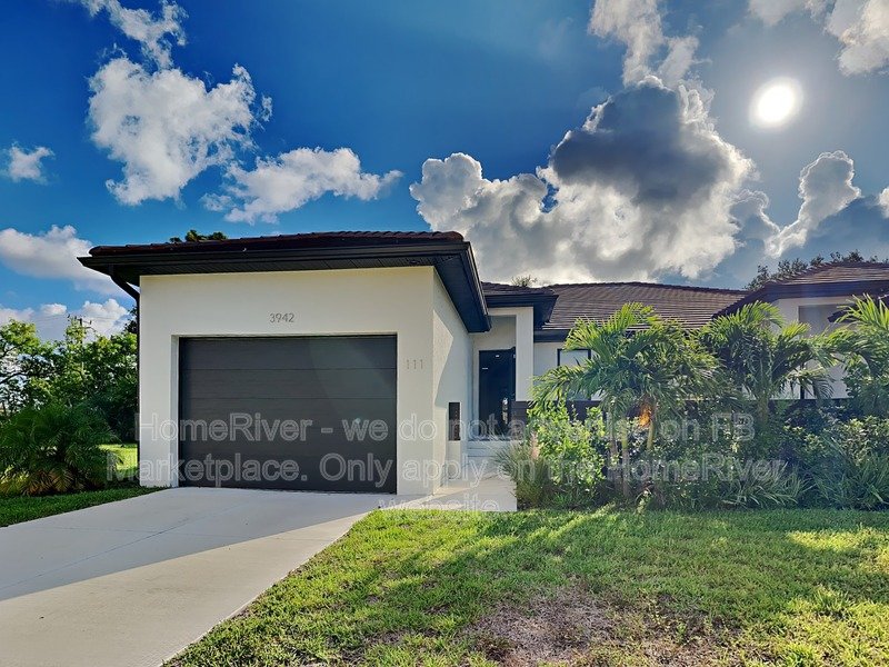 Do Not Miss Out! - 3942 SAN ROCCO DR UNIT 111 PUNTA GORDA FL 33950 property image