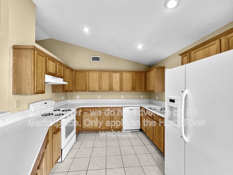 Move In Ready! - 118 Quail Oaks Cir Groveland FL 34736 property image