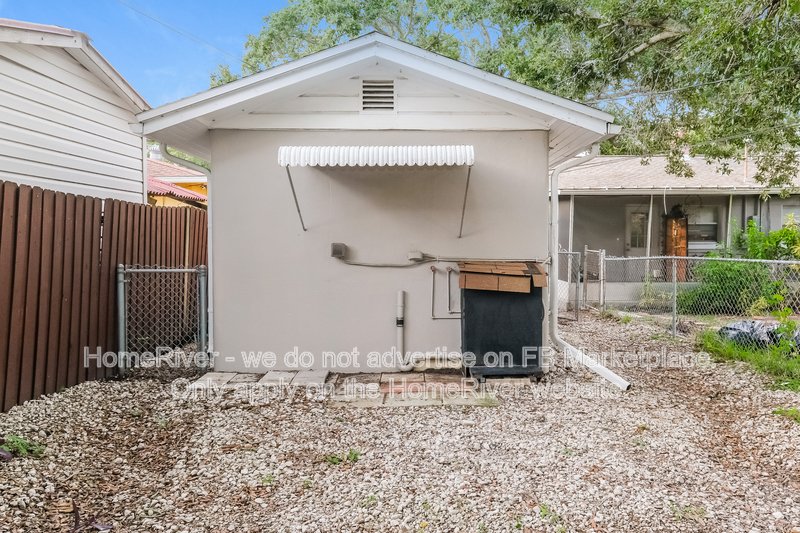 Available Now! 1203 1/2 Sheridan Rd, Clearwater FL 33755 property image