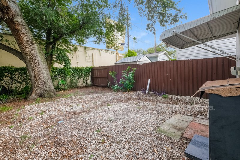 Available Now! 1203 1/2 Sheridan Rd, Clearwater FL 33755 property image