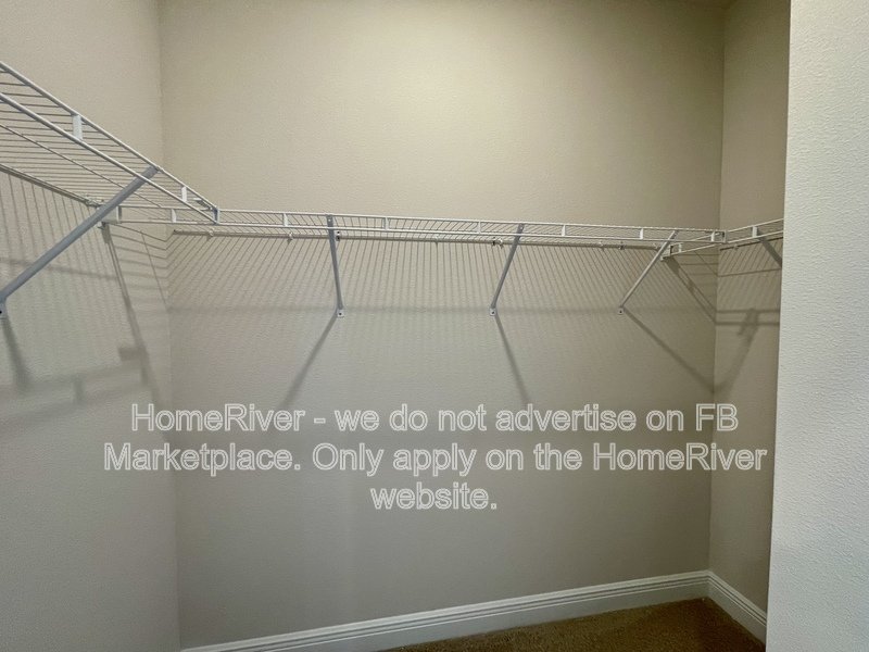 Available Now! - 2333 STRATTEN DR, ZEPHYRHILLS, FL property image