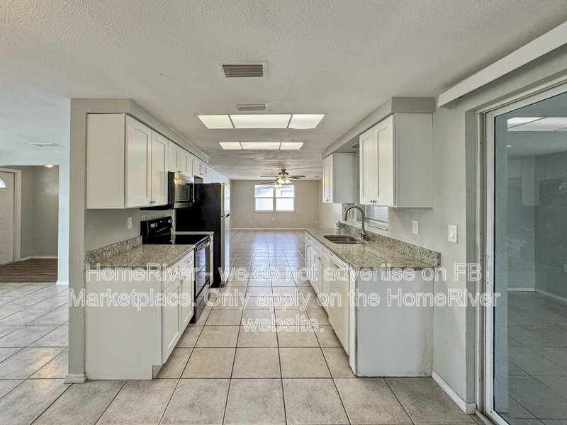 Available Now! 5313 MURDOCK AVE, SARASOTA FL 34231 property image